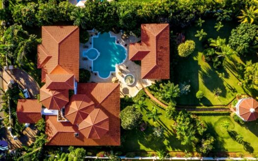 Classic expansive villa – ref. 2042