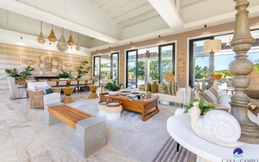 Modern villa centrally located – ref. 2341