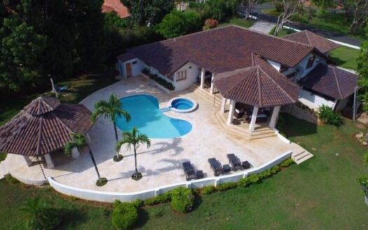 Close to the hotel – ref. 1119